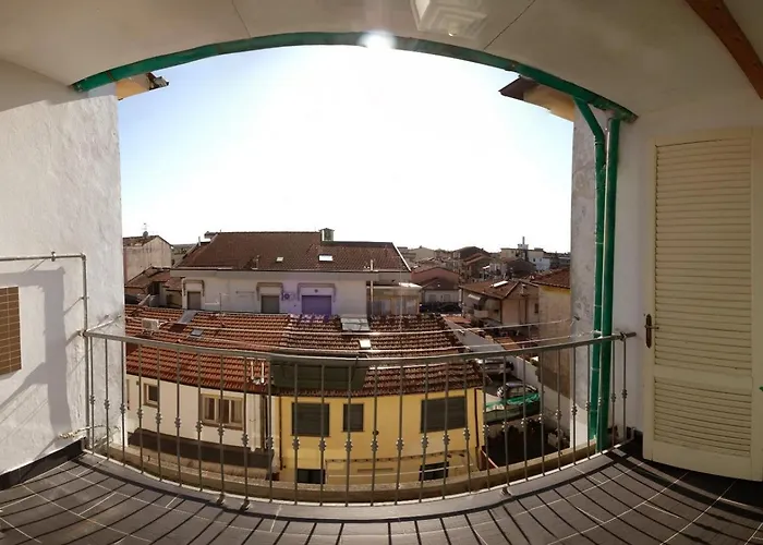 Casa Laura Mare * Viareggio